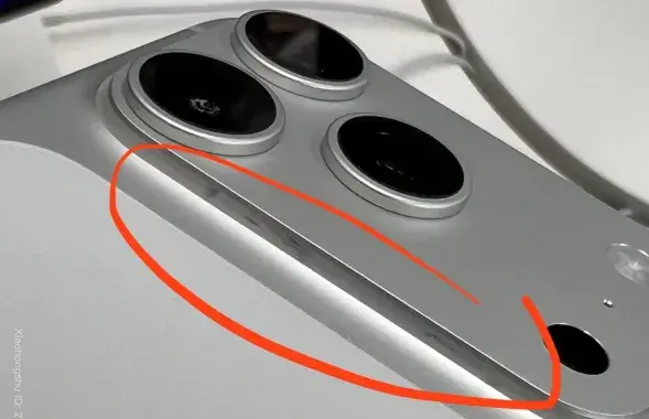 Поцарапанный iPhone 17 Pro
