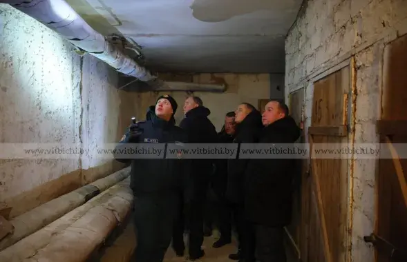 Витебские спасатели приехали в дом, где просела плита перекрытия
