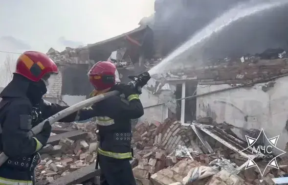 Ратавальнікі на месцы здарэння
