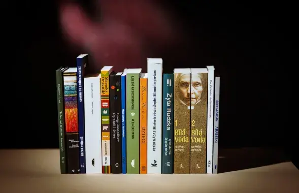 Книги-претендентки на премию Angelus
