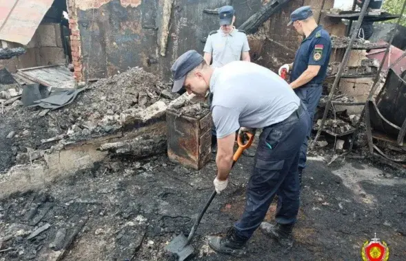 Эксперты на месцы пажару
