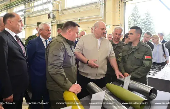 Лукашэнка наведвае "Легмаш" у траўні 2024-га
