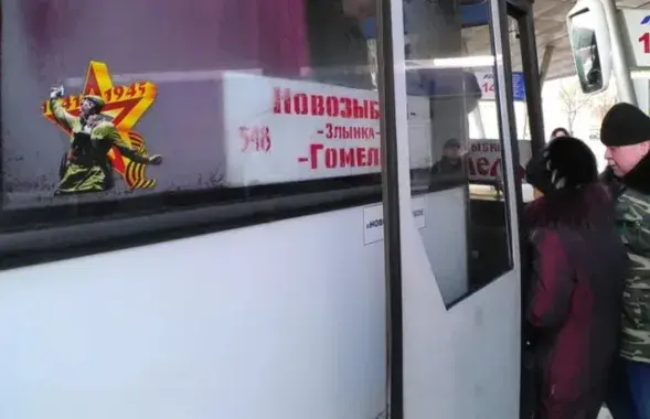 Аўтобус на Навазыбкаў
