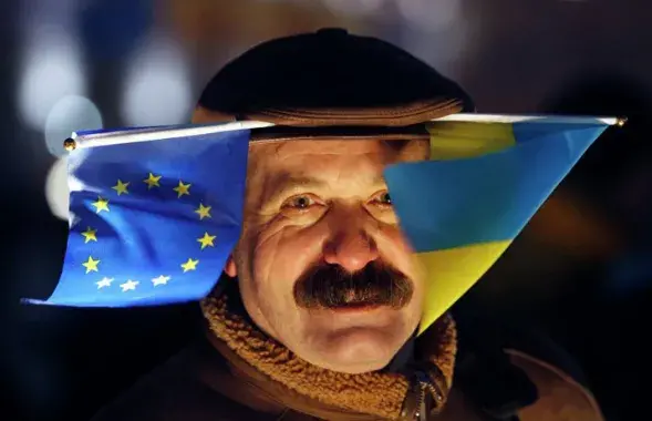 Фюле: Мінск ведае, што трэба зрабіць для партнёрскіх адносінаў з Еўрасаюзам