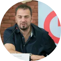 “Мне сразу сказали: даже не просите, никто подъёмник не поставит”