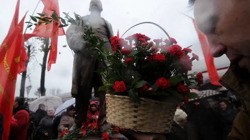 Зміцер Дашкевіч сарваў адкрыццё помніка Леніну (фота, відэа)