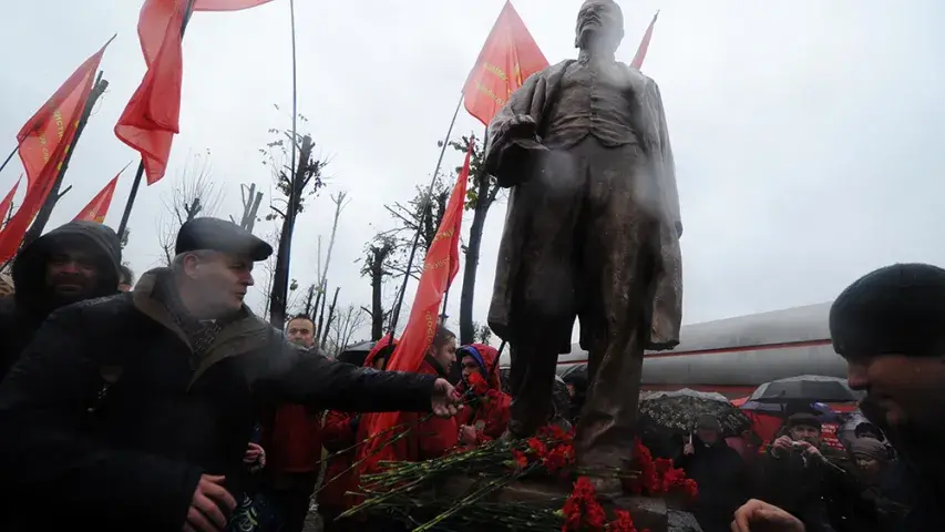 Зміцер Дашкевіч сарваў адкрыццё помніка Леніну (фота, відэа)