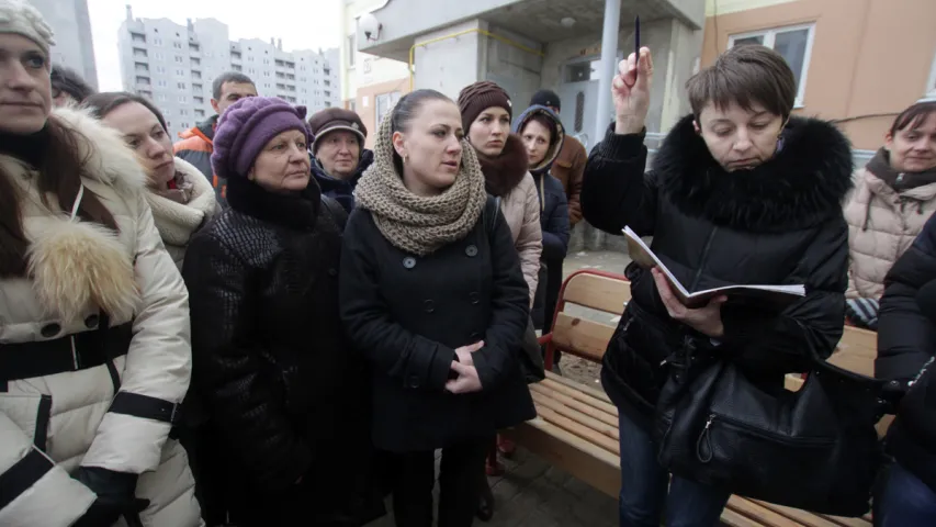 Сотні сем’яў у Гродне паўгода не могуць заехаць у свае кватэры