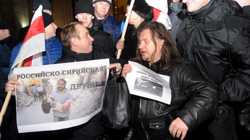 Фотарэпартаж: Акцыя пратэсту супраць вечара Уладзіміра Салаўёва ў цэнтры Мінску