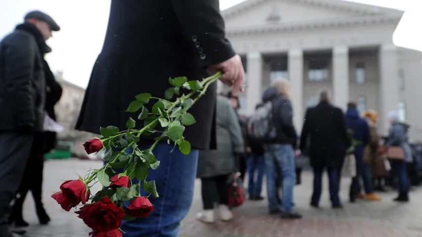 Як у Мінску развітваліся з Аляксандрам Ціхановічам. Фотарэпартаж