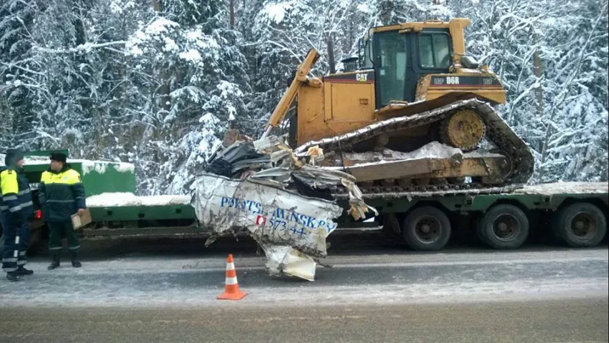 З'явіліся новыя здымкі жахлівай аварыі з удзелам маршруткі ва Ушацкім раёне