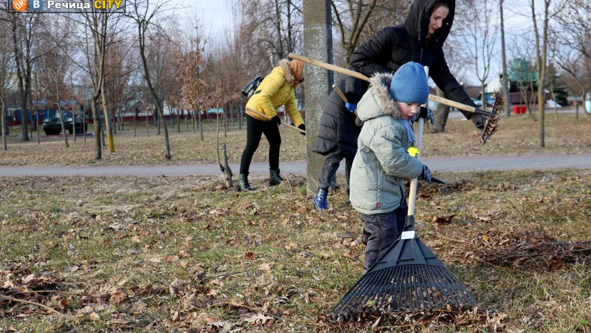 Бюджэтнікаў Гомельшчыны сагналі на “добраахвотны” суботнік