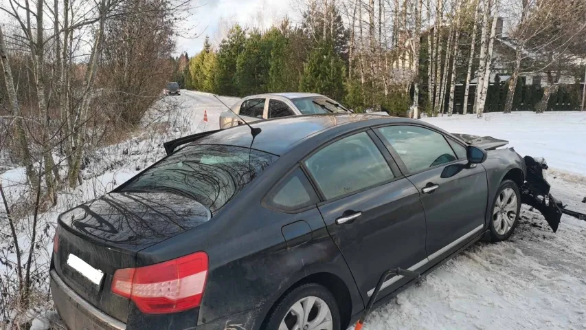 У лабавым сутыкненні легкавікоў пад Полацкам пацярпела дзіця