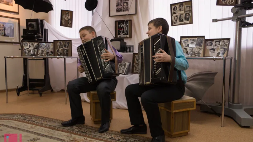 Выстава рэтра-здымкаў савецкіх і замежных артыстаў адкрылася ў Гомелі (фота)