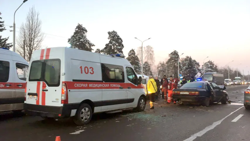 Пасля ДТЗ ва Уруччы ў Мінску ўтварыўся вялізны дарожны затор