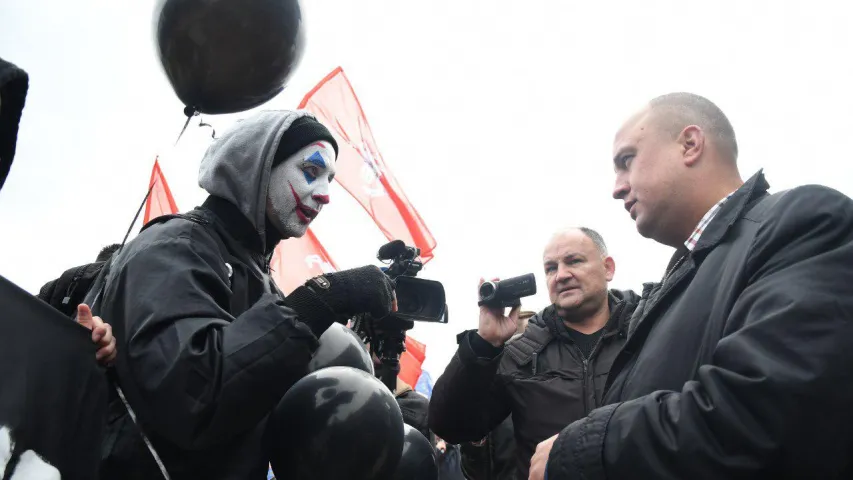 Анархісты ў грыме Джокера пікетавалі "Мінскі дыялог"