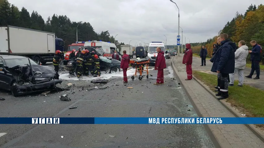 Падрабязнасці аварыі ў Мінску: адзін загінулы і трое параненых