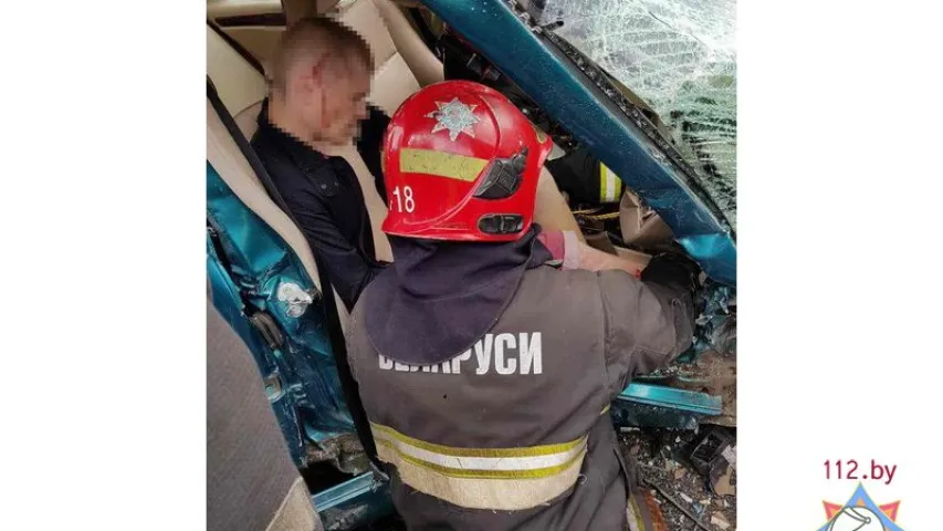 У Мінску сутыкнуліся два легкавікі, ёсць моцна моцна пацярпелыя