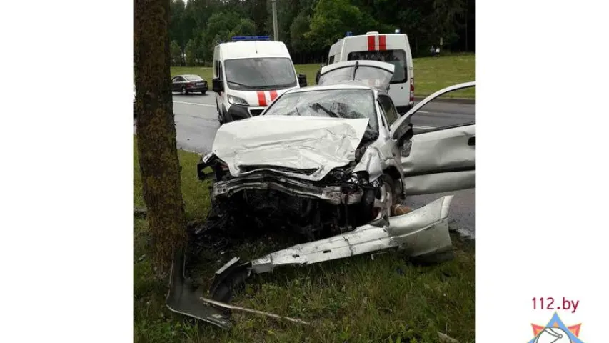 У Мінску сутыкнуліся два легкавікі, ёсць моцна моцна пацярпелыя