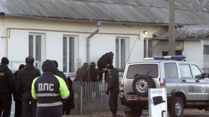 У Баранавічах 11 чалавек эвакуявалі праз неадэкватнага мужчыну