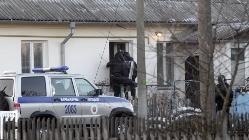 У Баранавічах 11 чалавек эвакуявалі праз неадэкватнага мужчыну