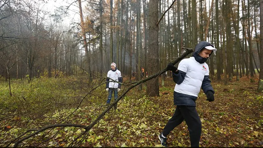 “Белая Русь” зноў выйшла на суботнік у Курапаты