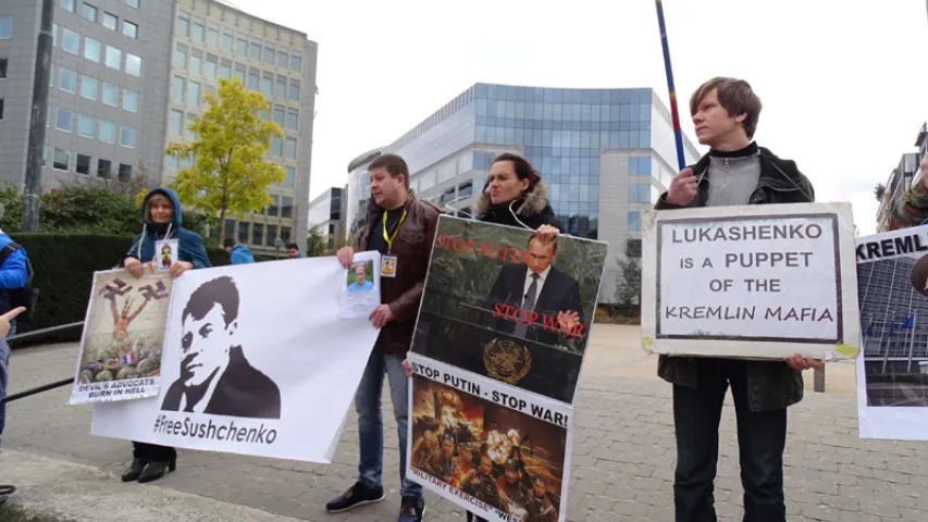 У Бруселі адбыўся пікет супраць Лукашэнкі, які не прыехаў на саміт