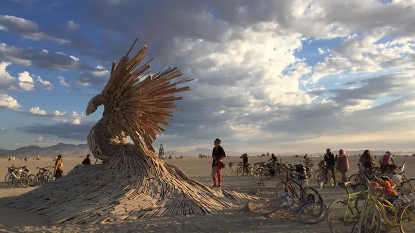 Белоруска стала одной из самых модных на Burning Man 2017