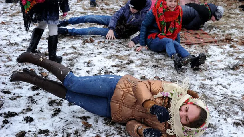 На Гомельшчыне адсвяткавалі Масленіцу — сустрэлі чырачку (фотарэпартаж)