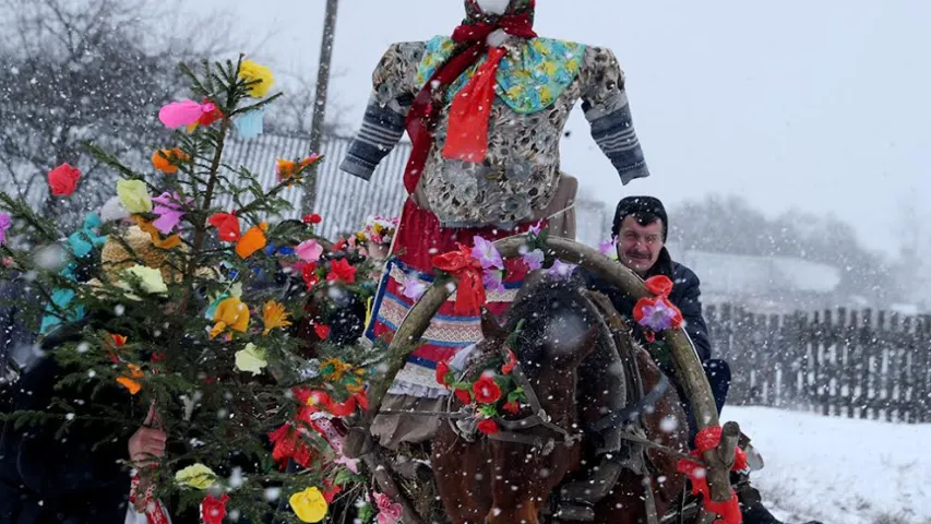 На Гомельшчыне адсвяткавалі Масленіцу — сустрэлі чырачку (фотарэпартаж)