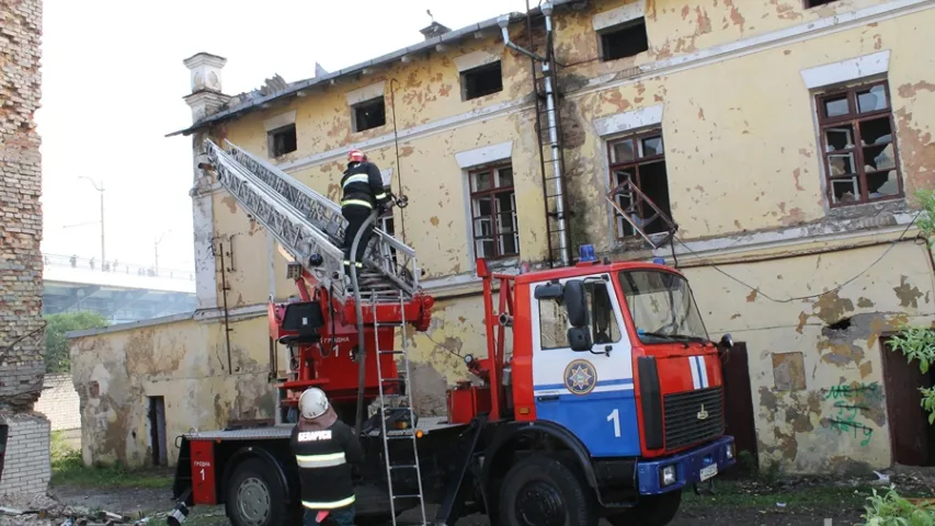 Фота з пажару ў будынку былога піўзавода ў Гродне