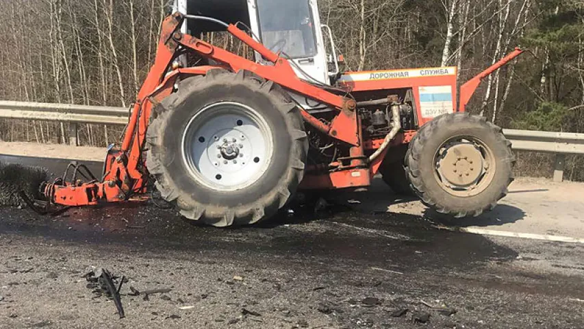 Пад Мінскам у ДТЗ з трыма транспартнымі сродкамі загінуў чалавек