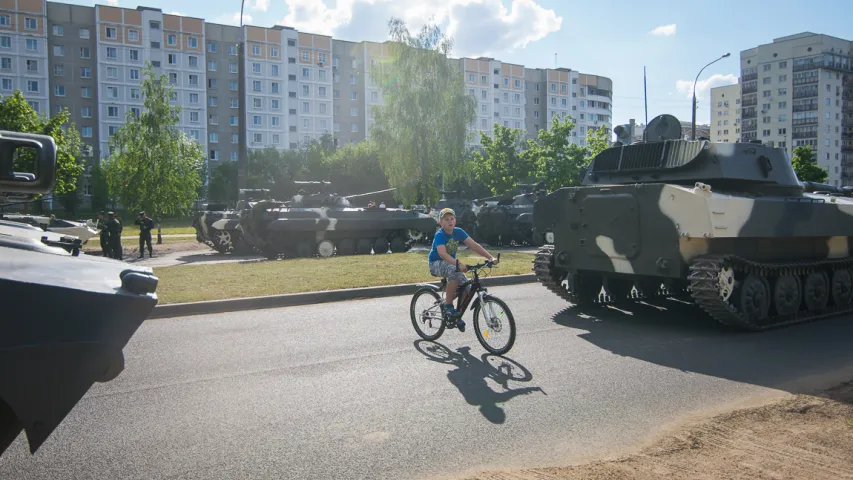 У Мінску адбылася рэпетыцыя вайсковага параду (фота)