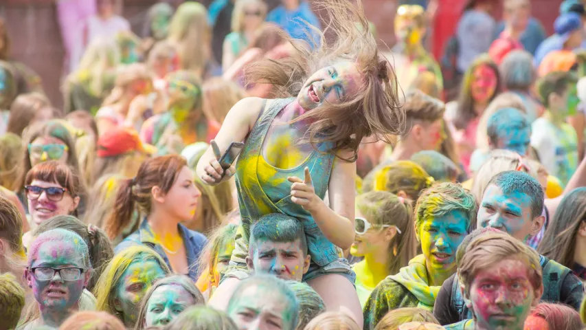 Фотарэпартаж з мінскага фестываля фарбаў