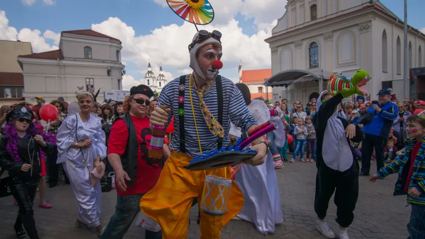 Фотарэпартаж з Мінскага форума вулічных тэатраў