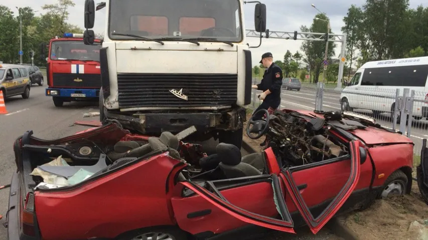 Кіроўца, які загінуў у ДТЗ у Мінску, планаваў прадаць сваё аўто