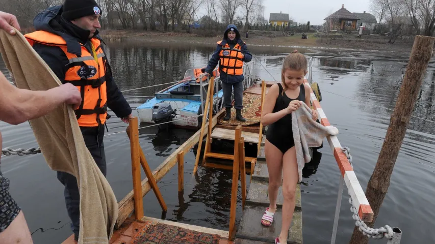 Без сталічнага гламуру: як праходзіць Вадохрышча ў мястэчку за 300 км ад Мінска