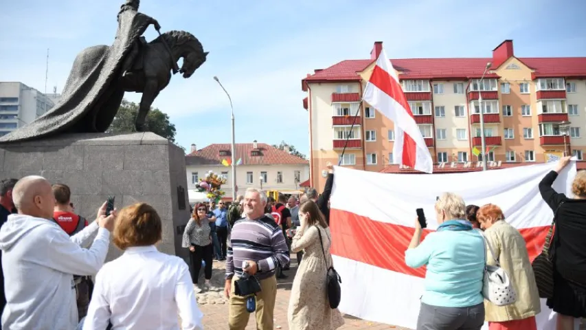 У Лідзе ўрачыста адкрылі помнік Гедыміну