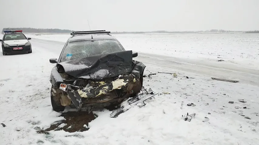 Два чалавекі пацярпелі пры сутыкненні трох аўтамабіляў у Глыбоцкім раёне