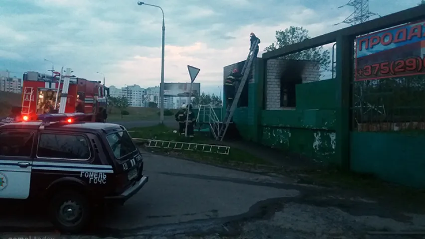 У Гомелі адбыўся пажар на суднарамонтным заводзе