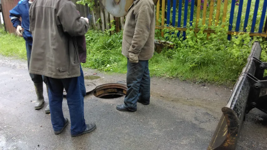 У Магілёве актыўна дэмантуюць калонкі — жыхары супраць (фота)