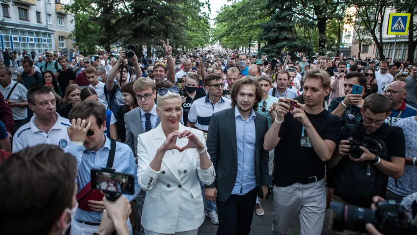 Як гэта было: акцыя ў падтрымку Святланы Ціханоўскай у Кіеўскім скверы