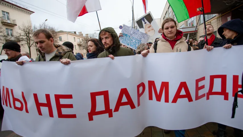 Фотарэпартаж з мінскай акцыі пратэсту супраць "дэкрэта аб дармаедах"