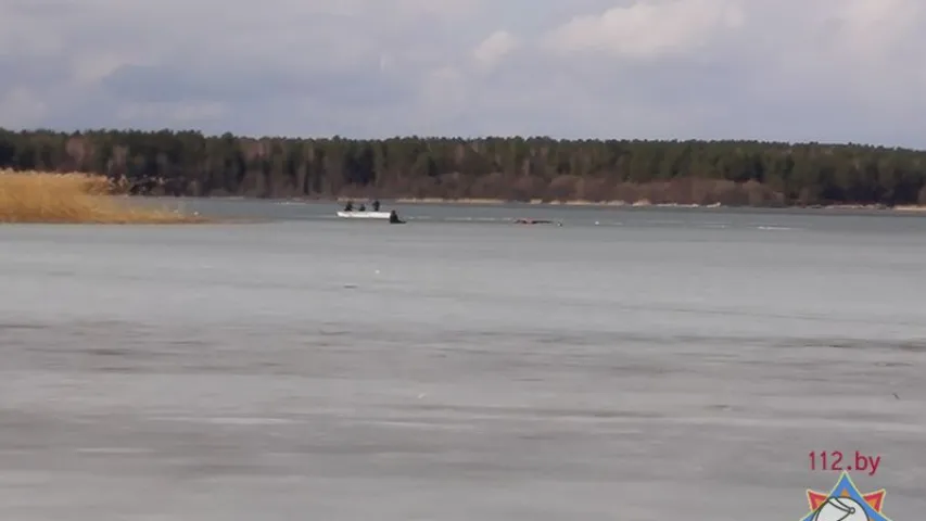 У Крупскім раёне на возеры выратавалі мужчыну і жанчыну (фота)