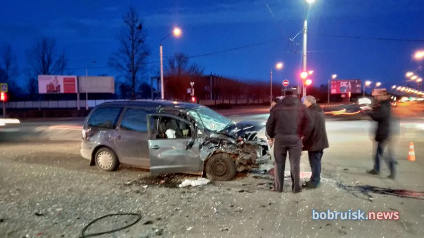 У Бабруйску "хуткая" з парадзіхай трапіла ў ДТЗ, уначы нарадзіўся хлопчык