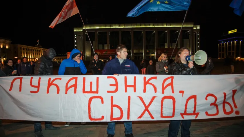 Фотарэпартаж са стыхійнай акцыі пратэсту ў Мінску