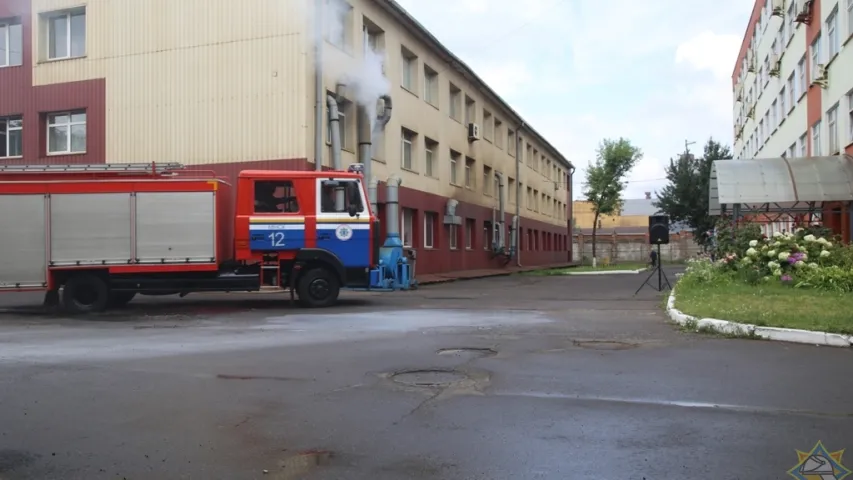 У Мінску на заводзе прайшлі маштабныя вучэнні з удзелам верталётаў (фота, відэа)