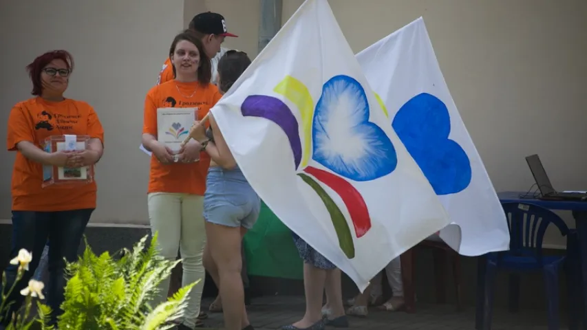 У Гродне на марафоне беглі нявесты, сабакі ды слінгамамы (фота)