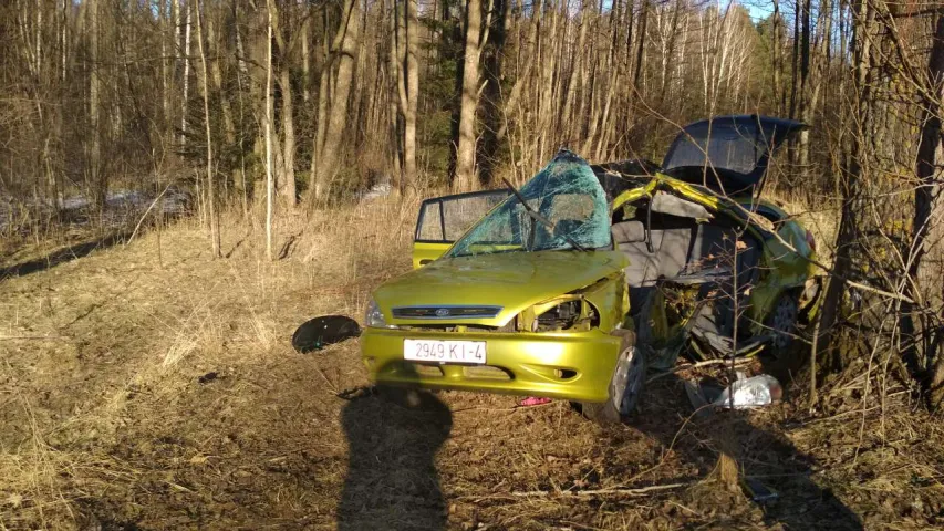 Страшнае ДТЗ пад Іўем: кіроўца загінула, чатырох дзяцей шпіталізавалі