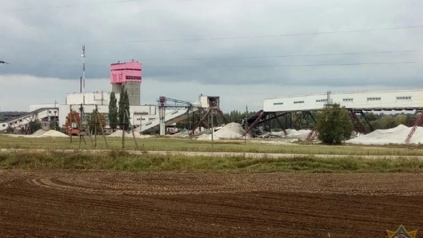 Пад Добрушам абрынулася 25-метровая канструкцыя, спынена праца камбіната